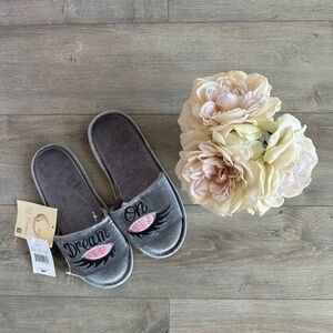 NWT PJ COUTURE SLIPPERS | SZ 7/8